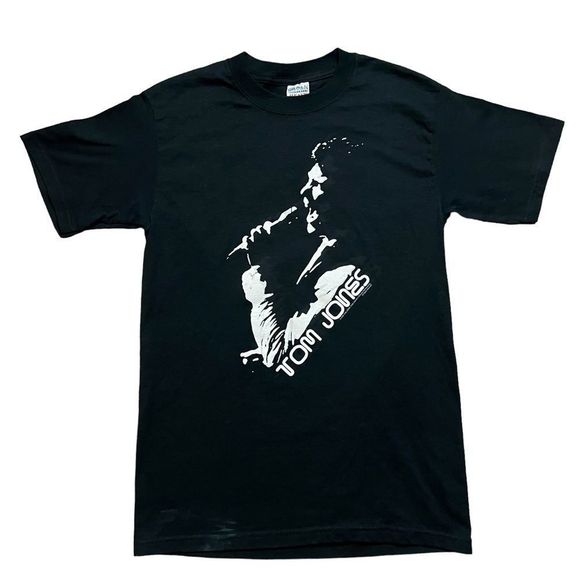 Gildan Shirts Vintagetom Jones Concert Tee Poshmark